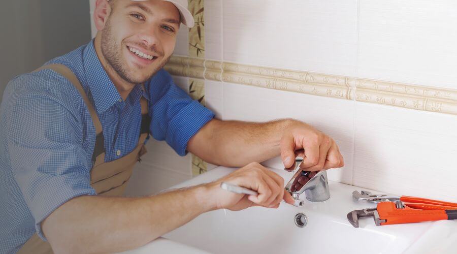 Local tankless water heater installation in La Pryor, TX